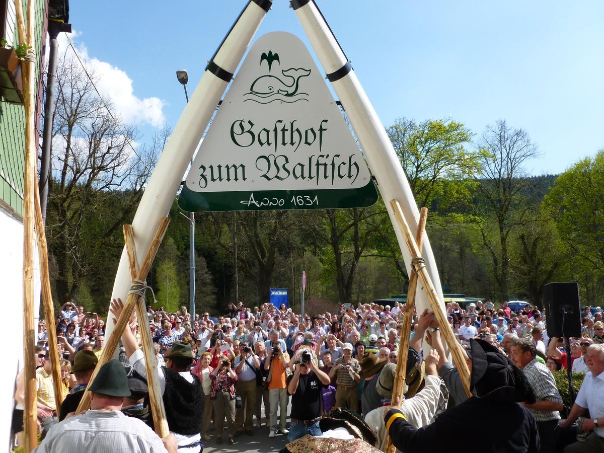 Hotel Gasthof Zum Walfisch Klingenthal Eksteriør billede